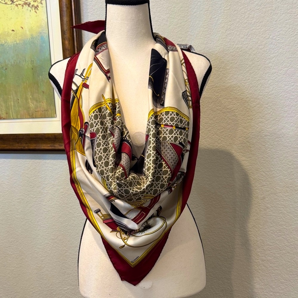 Authentic Hermès Les Voitures A Transformation Silk Scarf - Picture 2 of 11